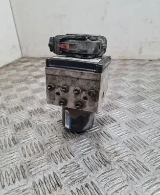 Volkswagen PASSAT B6 ABS Pump 3C0614109
