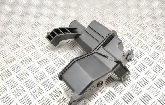 Honda Civic X Intake resonator RES139