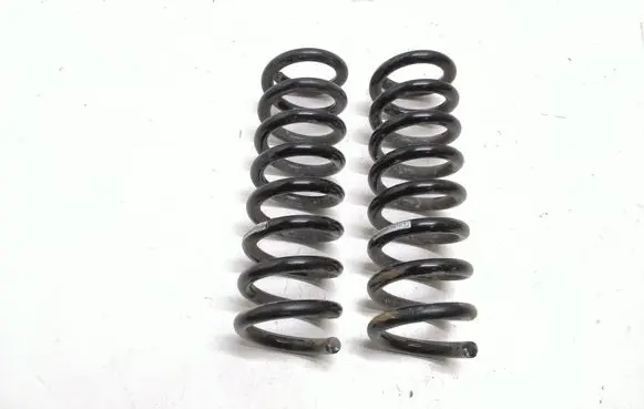 Mercedes-Benz E W212 Rear coil spring 994745