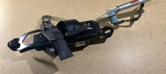 Volvo S80 Front seatbelt 30661879