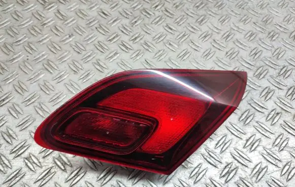 Opel Astra J Rear/tail lights 13360787