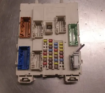 Ford Focus Comfort/convenience module GV6T14A073EF 0E20000