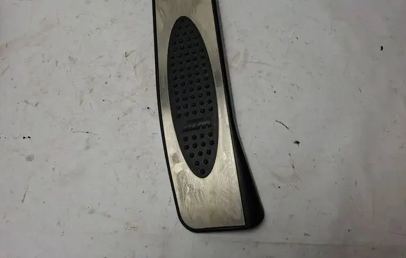 BMW 3 E90 E91 Foot rest pad/dead pedal 7906850 11242010