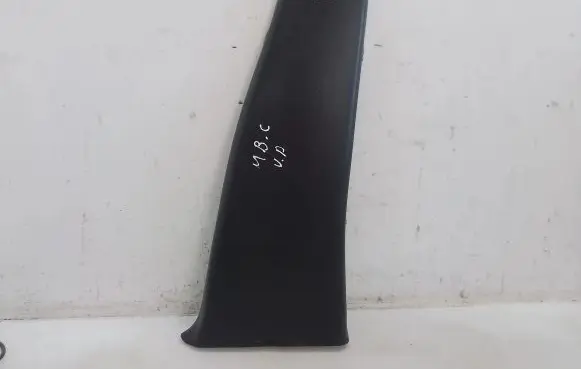 Mercedes-Benz C W203 (B) pillar trim (bottom)