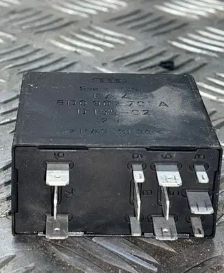 Audi A4 S4 B5 8D Other relay 8D0907701A D15502