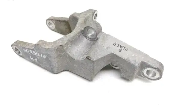 KIA Soul Engine mounting bracket