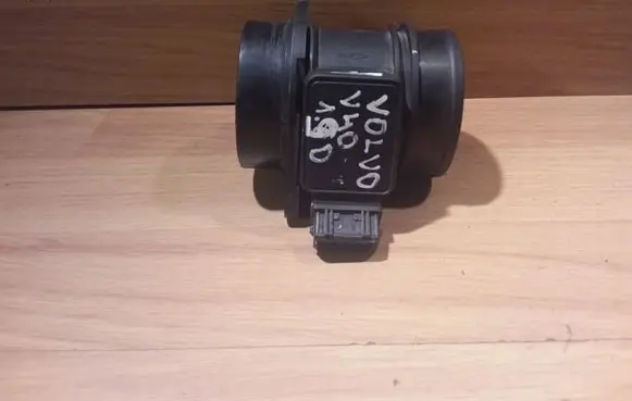Volvo S40, V40 Mass air flow meter 5WK9615 7700105010B 23936478