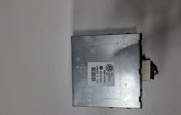 Volkswagen Golf VI Other control units/modules 1K0919041 8ES01015300 0129019447