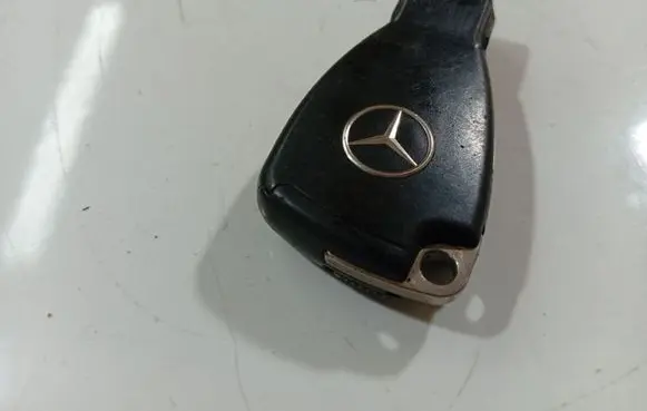 Mercedes-Benz A W169 Ignition key/card 