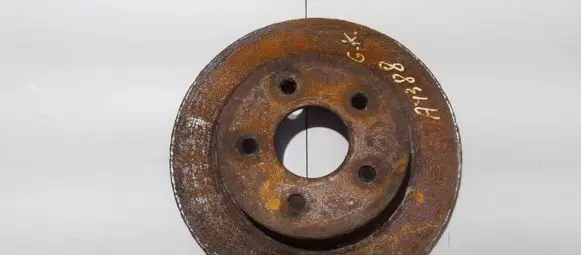 Ford Focus C-MAX Rear brake disc neventiliuojamas