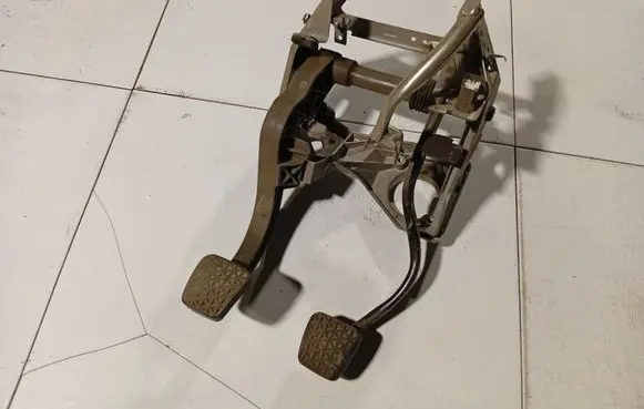 Opel Signum Brake pedal 