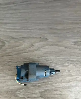 Volkswagen Polo V 6R Brake pedal sensor switch 6Q0927189