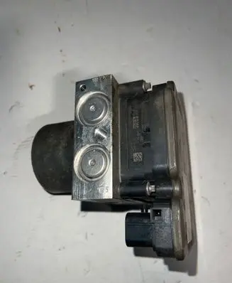 Mercedes-Benz CLS C218 X218 ABS Pump A2124310148