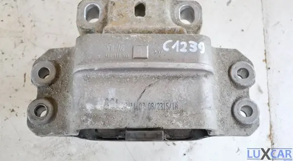 Audi A3 S3 8P Engine mount bracket 1K0199555Q