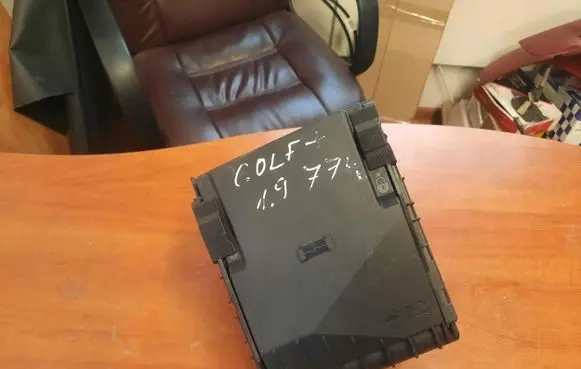 Volkswagen Golf Plus Fuse box set
