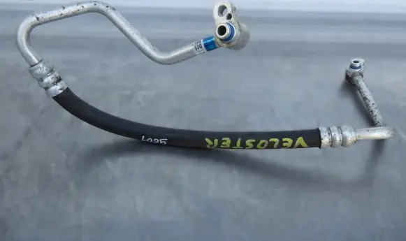 Hyundai Veloster Air conditioning (A/C) pipe/hose
