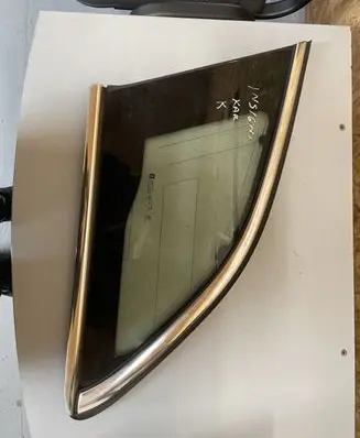 Opel Insignia A Rear side window