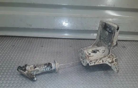 Renault Espace - Grand espace IV Spare wheel mounting bracket