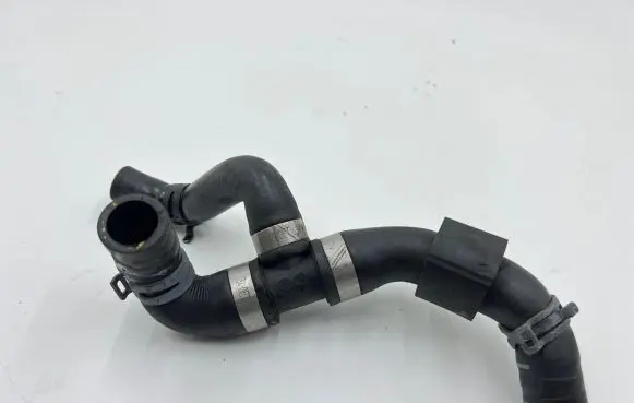 Seat Alhambra (Mk2) Engine coolant pipe/hose 04L121087