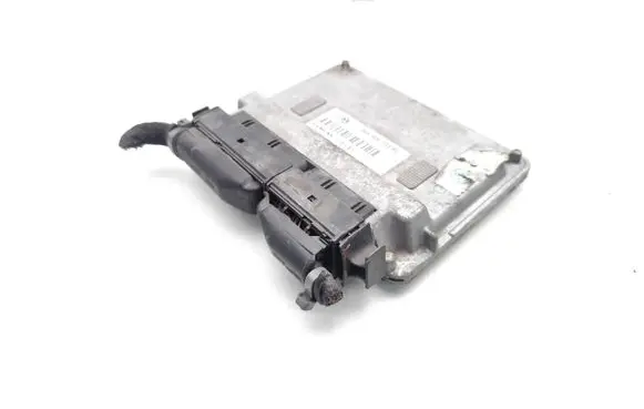 Volkswagen Golf IV Engine control unit/module 06A906033BL 309721 5WP40149