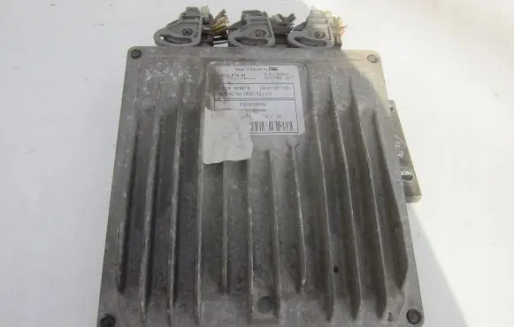 Renault Megane II Engine control unit/module 8200264698