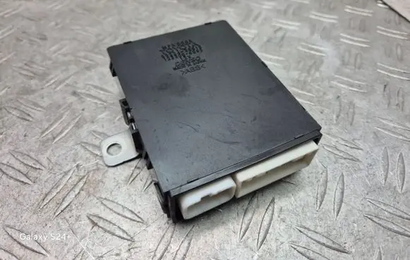 Lexus GS 300 400 430 Door control unit/module 8922430010 1233006062