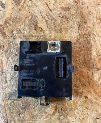 Renault Laguna II Fuse module 8200190287 55RDR9348 32537895