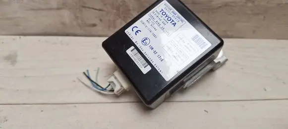 Toyota Corolla Verso AR10 Door control unit/module 897410F010 61B168000 10R021776