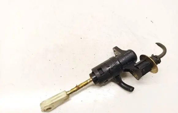 Audi A4 S4 B5 8D Clutch master cylinder 