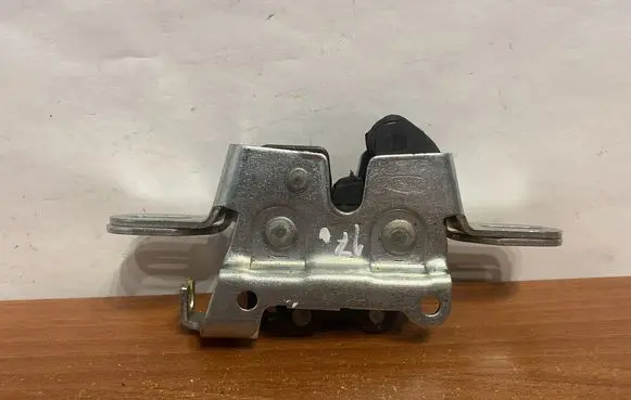Jaguar XF X260 Tailgate/trunk/boot lock/catch/latch D2R5A B168