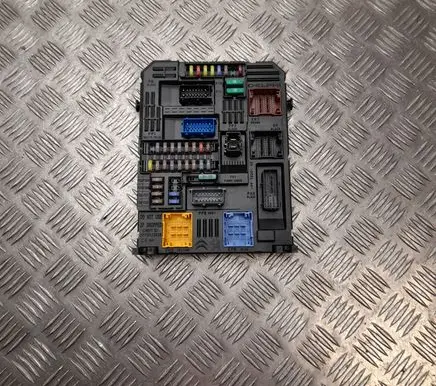 Peugeot 3008 II Fuse box set 9846482980
