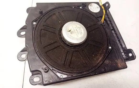 BMW 5 E60 E61 Subwoofer speaker 6513692910001