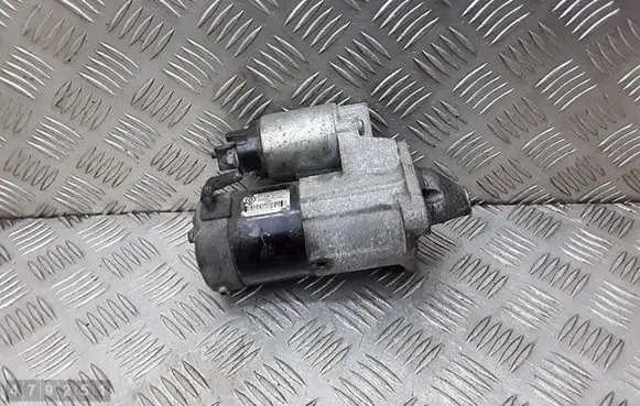 Renault Laguna III Starter motor 8200584675b