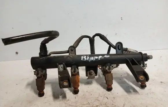 Citroen C3 Fuel injector supply line/pipe 9684827280