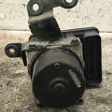 Audi A3 S3 8L ABS Pump