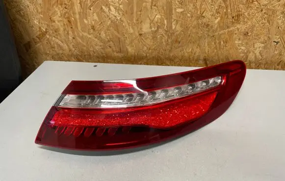 Mercedes-Benz E W213 Rear/tail lights A2389060800