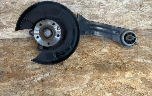 Volvo XC60 Rear wheel hub 6G912K317A