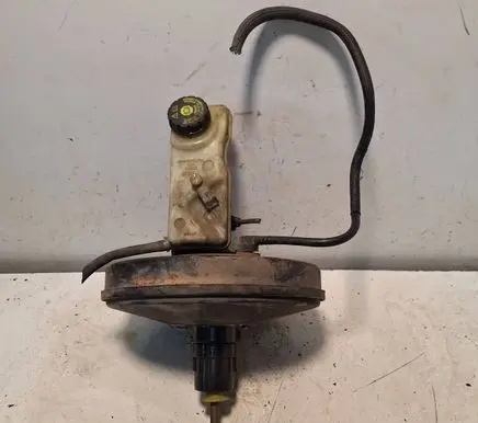 Renault Megane II Brake booster 8200453735