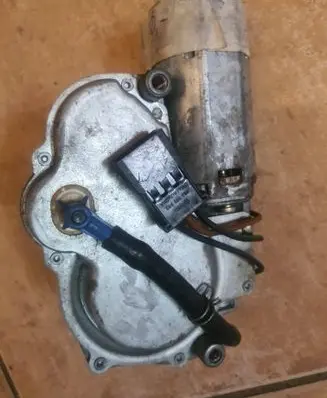 Audi A6 S6 C4 4A Rear window wiper motor 893971993