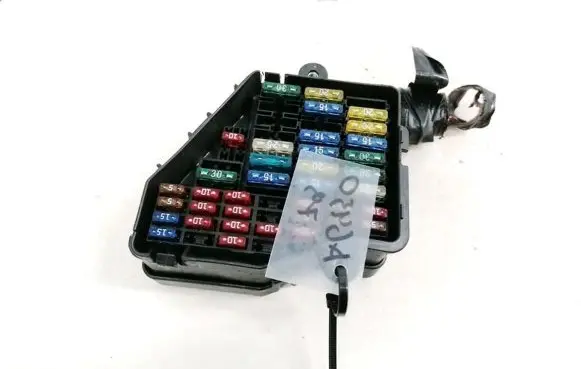 Audi A4 S4 B5 8D Fuse box set