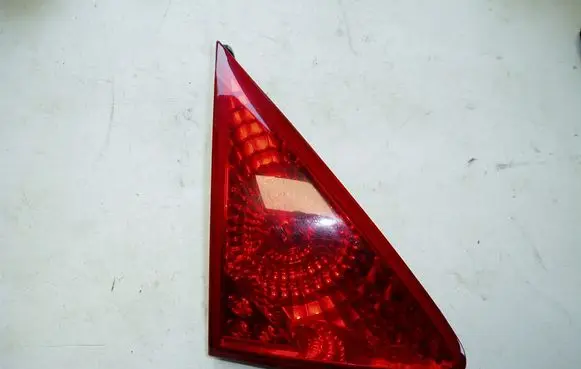 Peugeot 3008 I Tailgate rear/tail lights