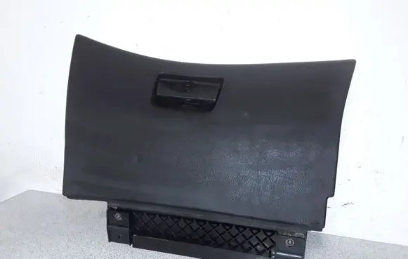 BMW 3 E46 Glove box lid/cover 51168203822 8203822 8196100