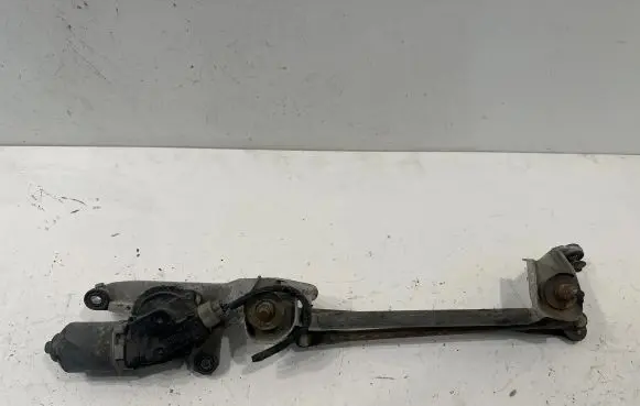 Mitsubishi Colt Front wiper linkage and motor 8250A231 1593001500