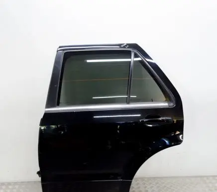 Cadillac SRX Rear door 89025818
