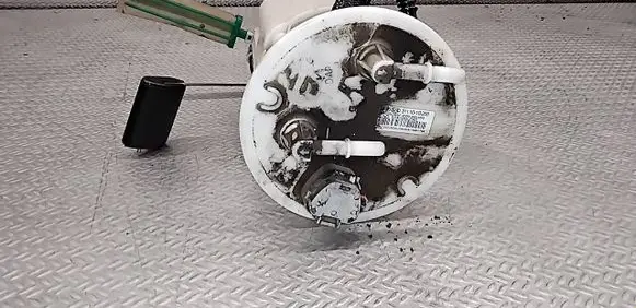 KIA Carens II In-tank fuel pump 311101D200