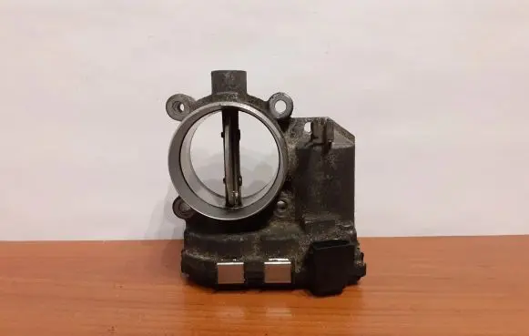 Mercedes-Benz E W211 Throttle valve 4498 A6460900970