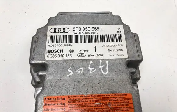 Audi A3 S3 A3 Sportback 8P Airbag control unit/module 8P0959655L 0285010183