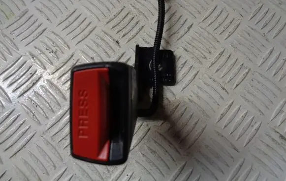 KIA Ceed Rear seatbelt buckle
