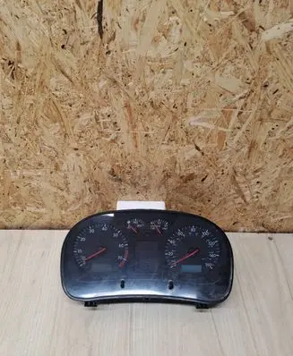 Volkswagen Golf IV Speedometer (instrument cluster) 1J0919951B 1911220288B