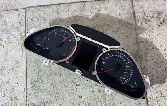 Audi A6 S6 C6 4F Speedometer (instrument cluster) 4F0920900S 503000731203 4F0910900A